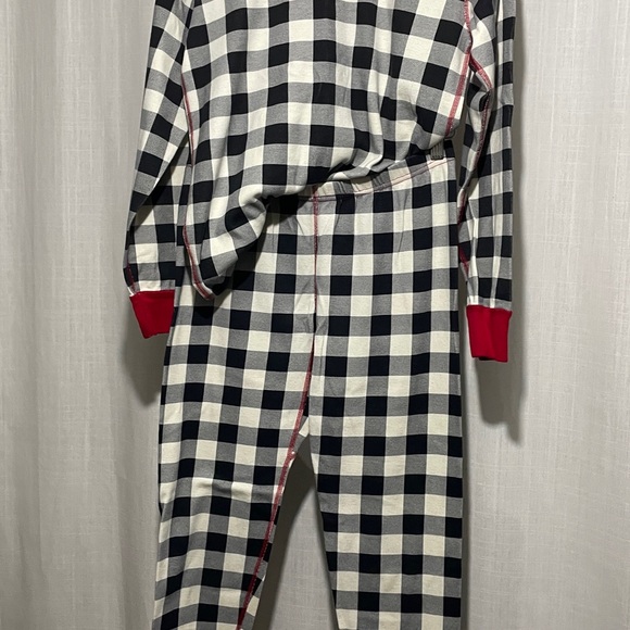 Hanna Andersson Other - Hanna Andersson Black and White Checkered Pajamas with Red Trim, M